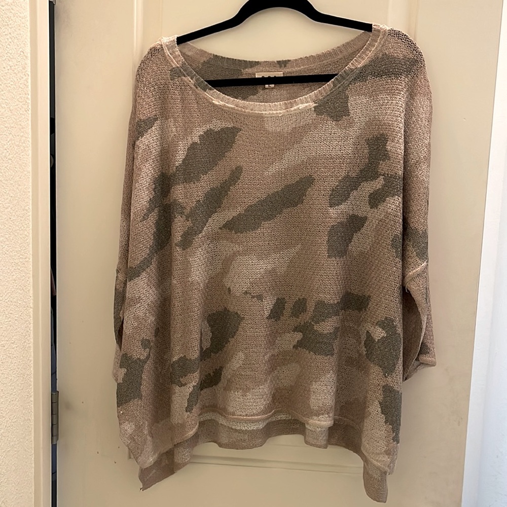 POL Camo 3/4 sleeve Sweater